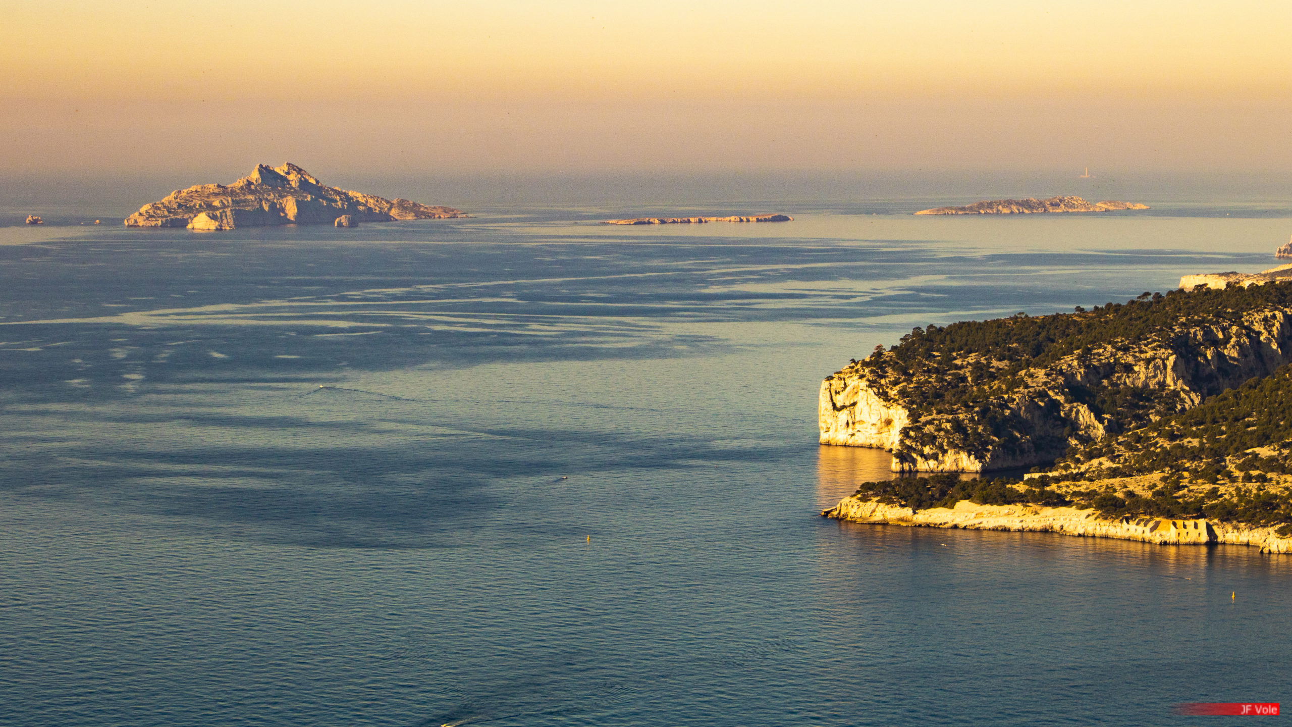 Falaises Soubeyranes - Cap Canaille. Cassis - La Ciotat. Février 2019.